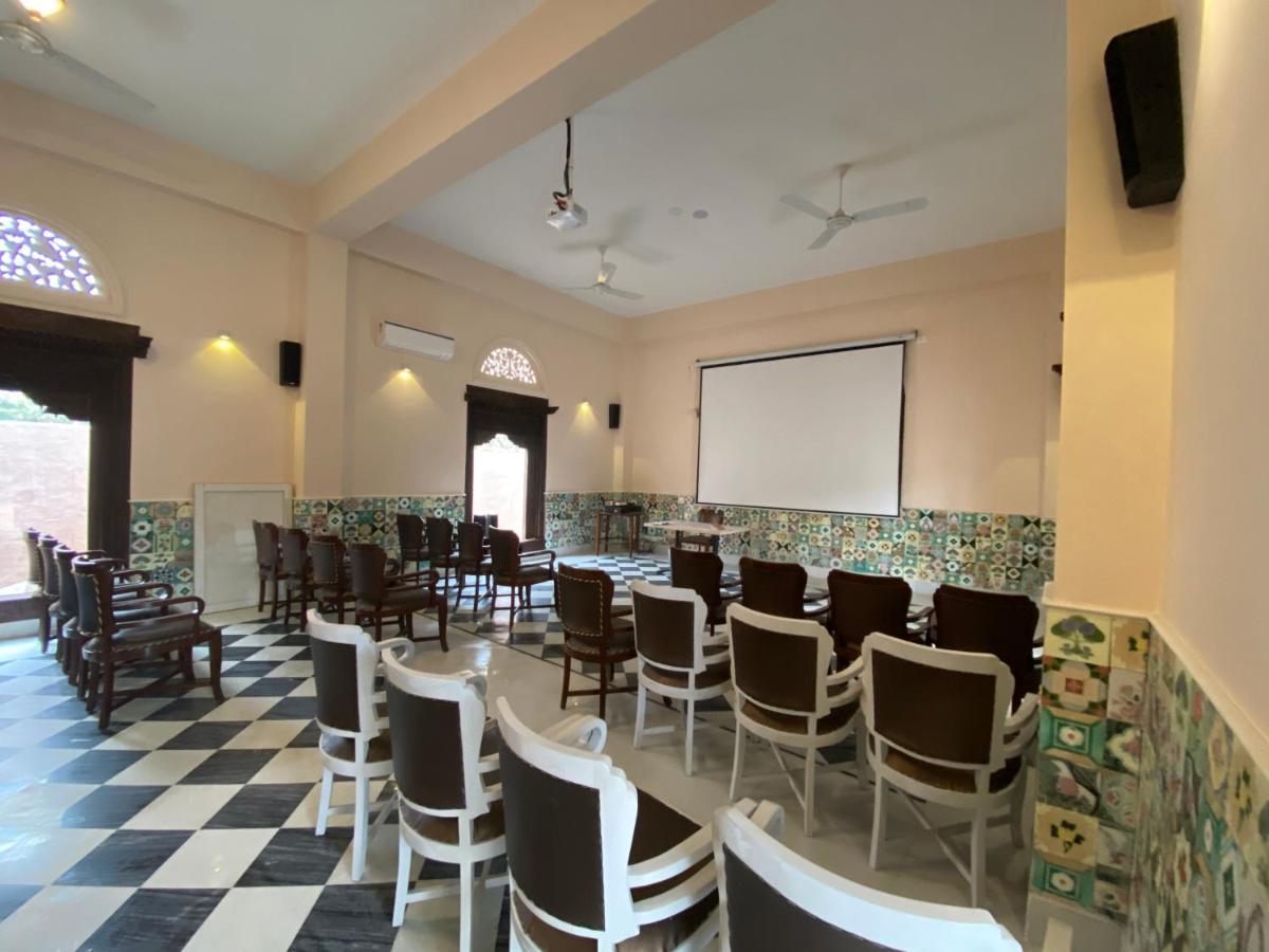 Vivaana Culture Hotel Mandāwa Екстериор снимка