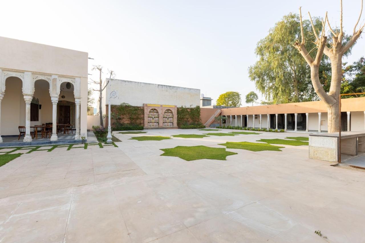 Vivaana Culture Hotel Mandāwa Екстериор снимка